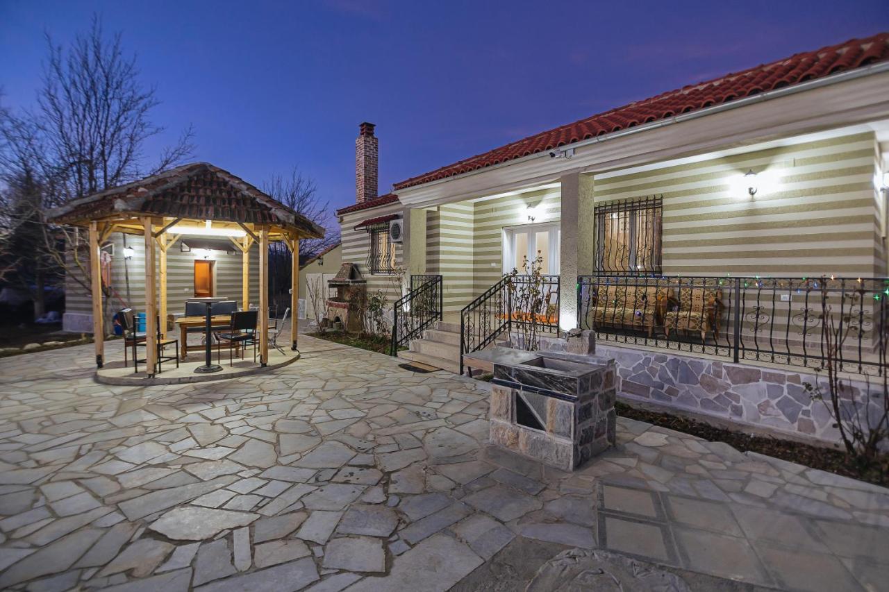 Vila 1 Korça Kültér fotó